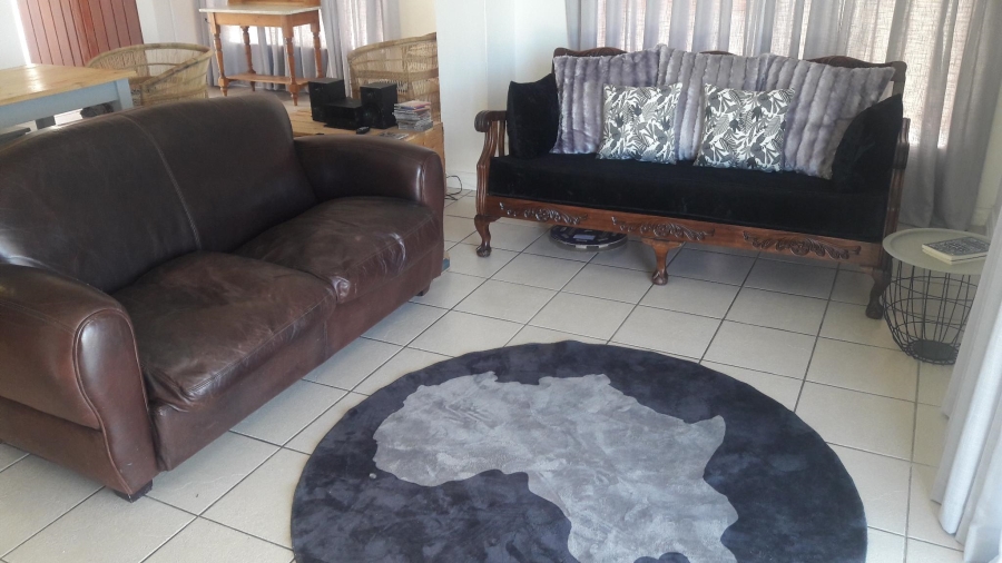 6 Bedroom Property for Sale in Country Club Western Cape